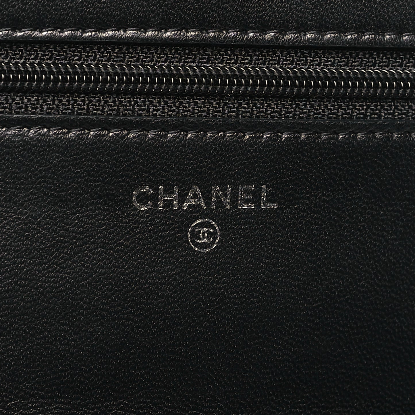 Lambskin Quilted Wallet On Chain WOC Black