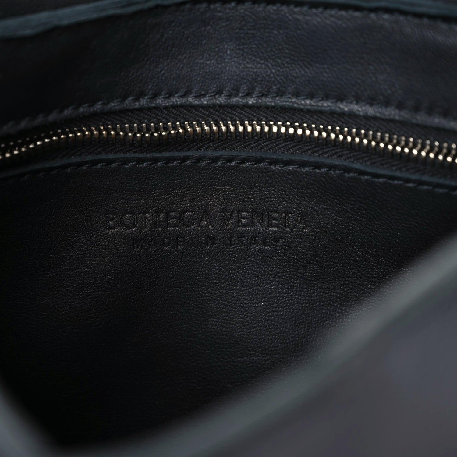 Bottega Veneta Lambskin Maxi Intrecciato Cassette Crossbody Bag Black 13 of 21