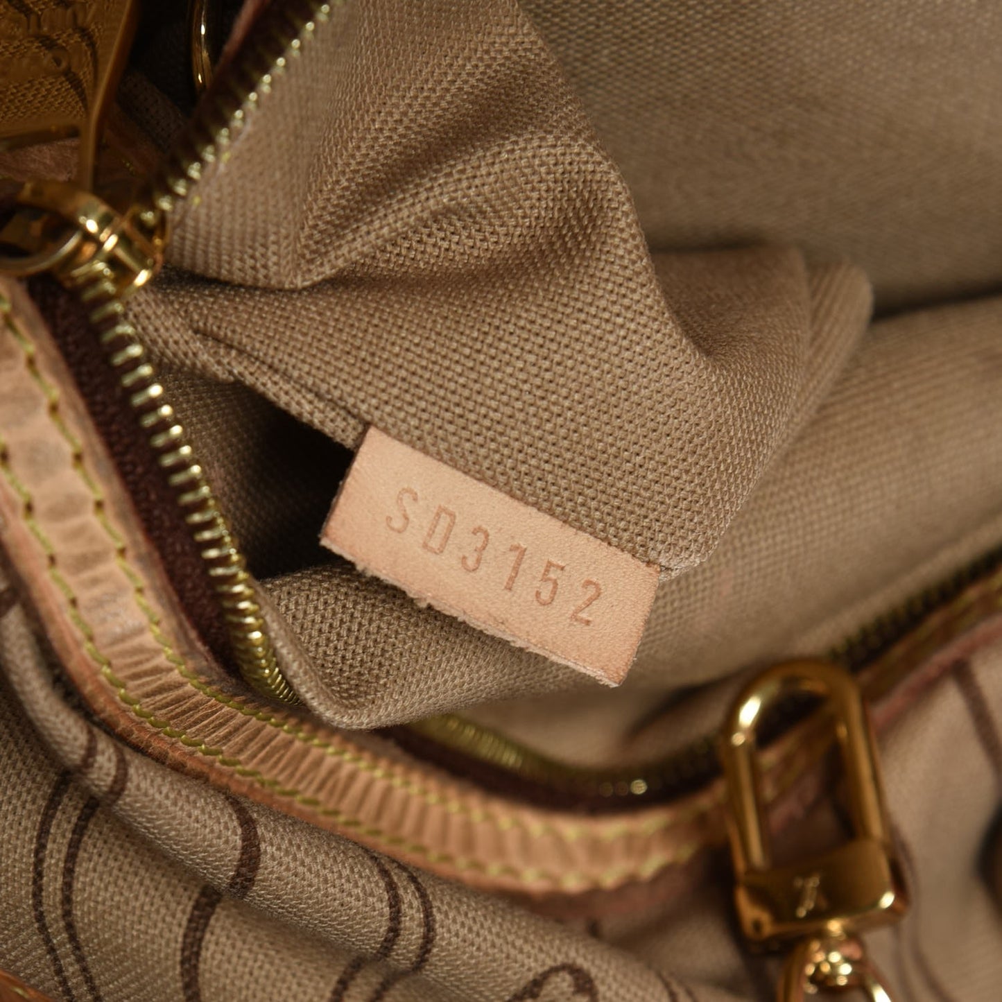 Monogram Delightful MM