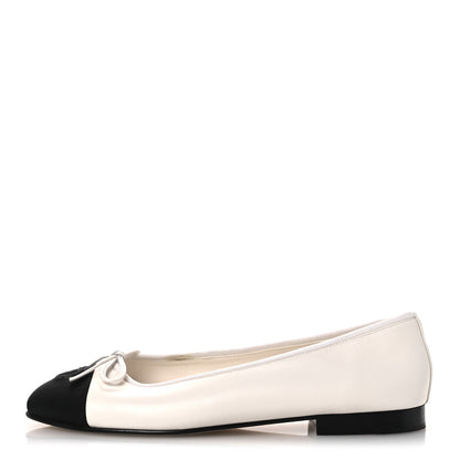 Chanel Lambskin Grosgrain Cap Toe CC Ballerina Flats 38 White Black 1 of 13