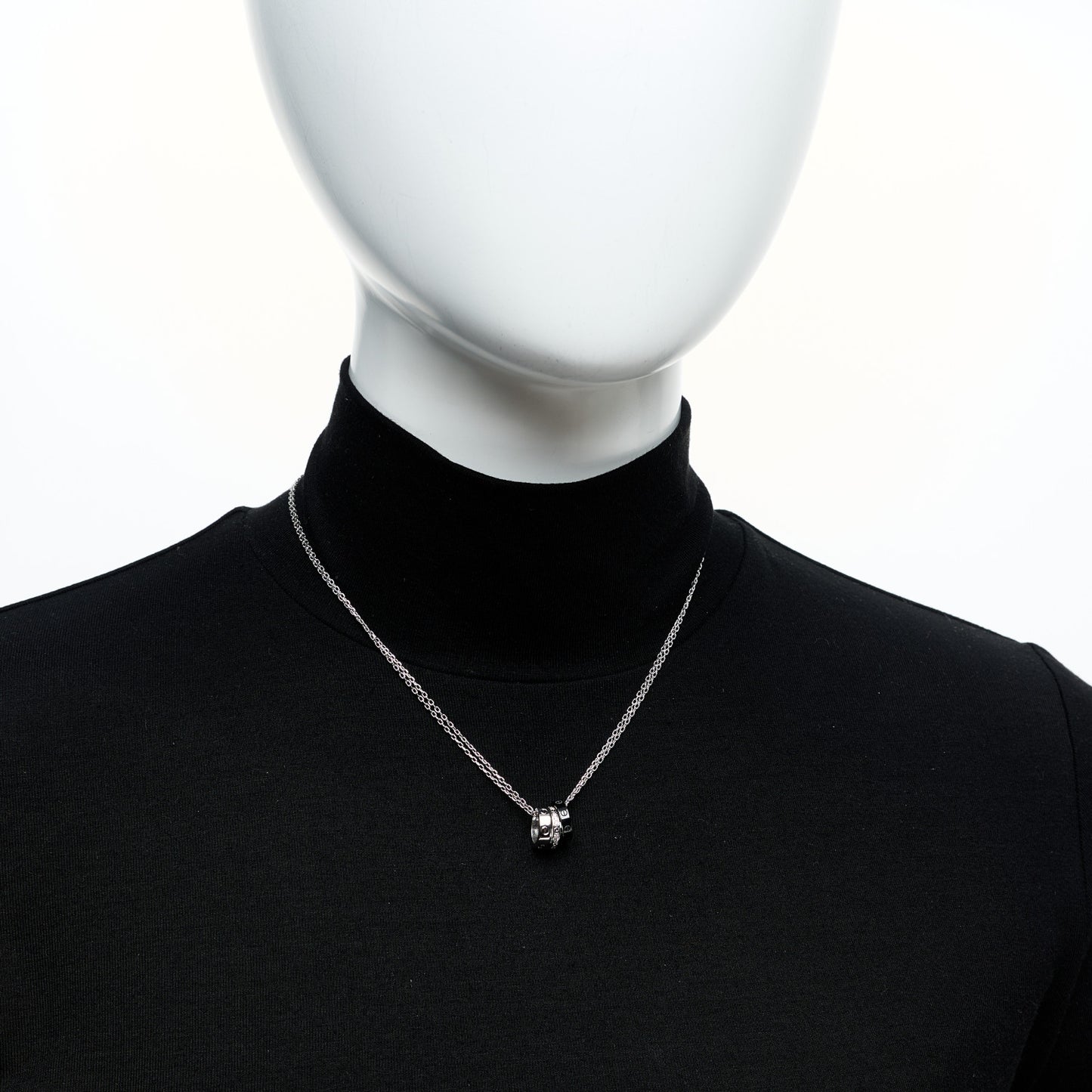 18K White Gold Ceramic Diamond Three Ring LOVE Necklace