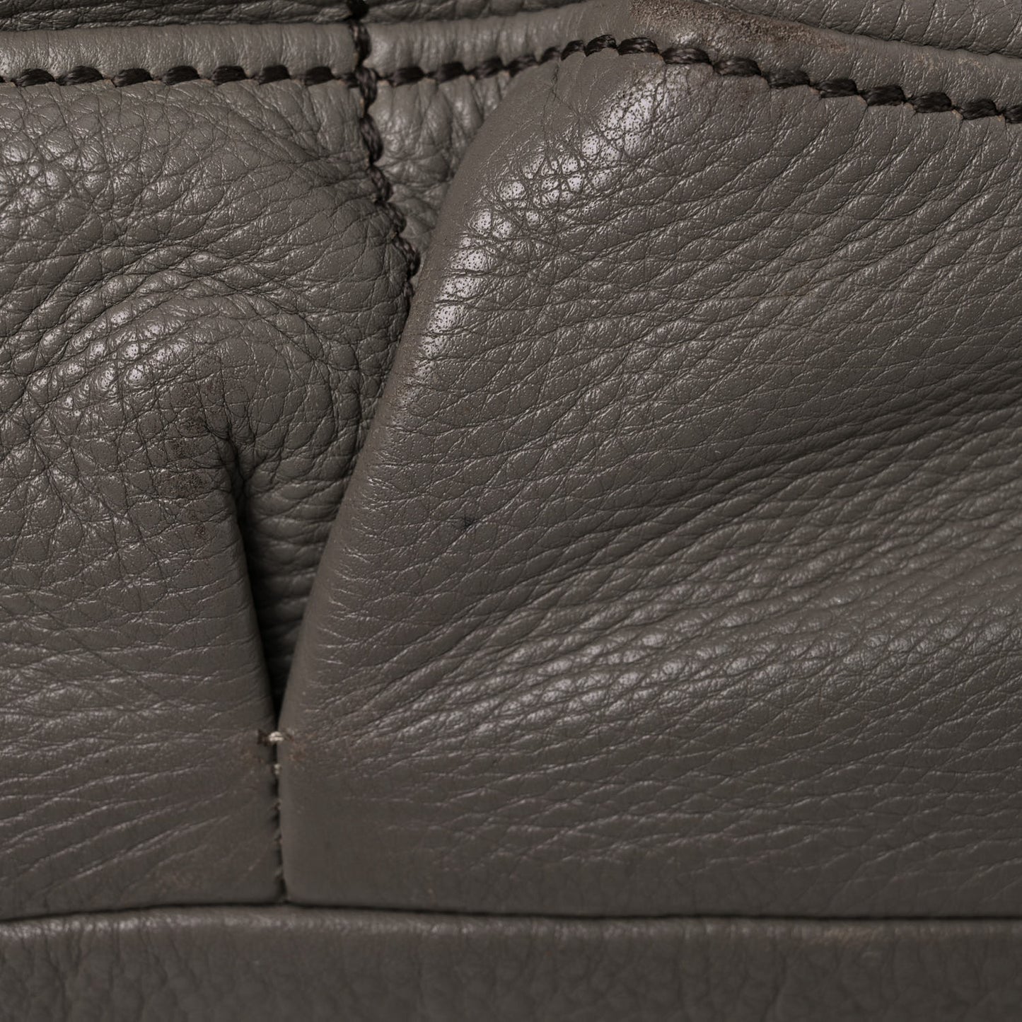 Vitello Daino Shoulder Bag Argilla