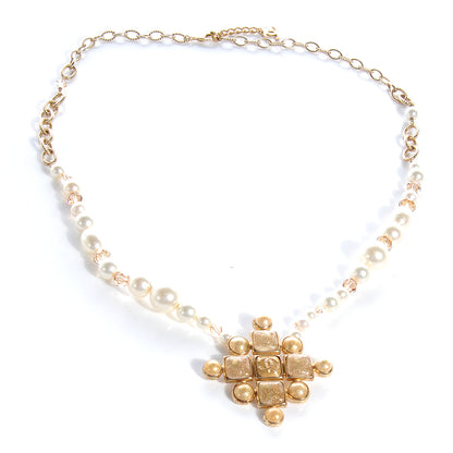 Chanel Pearl Gripoix Necklace Gold 4 of 7
