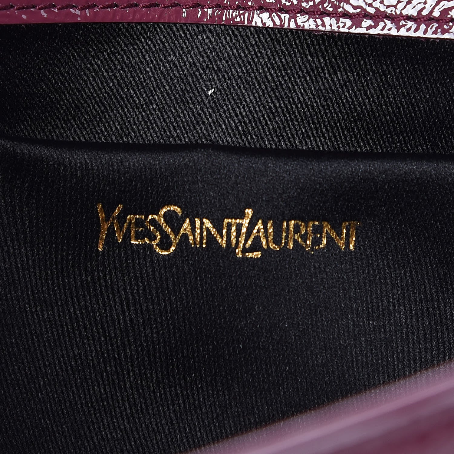 Saint Laurent Textured Patent Calfskin Large Belle De Jour Clutch Berry 9 of 9