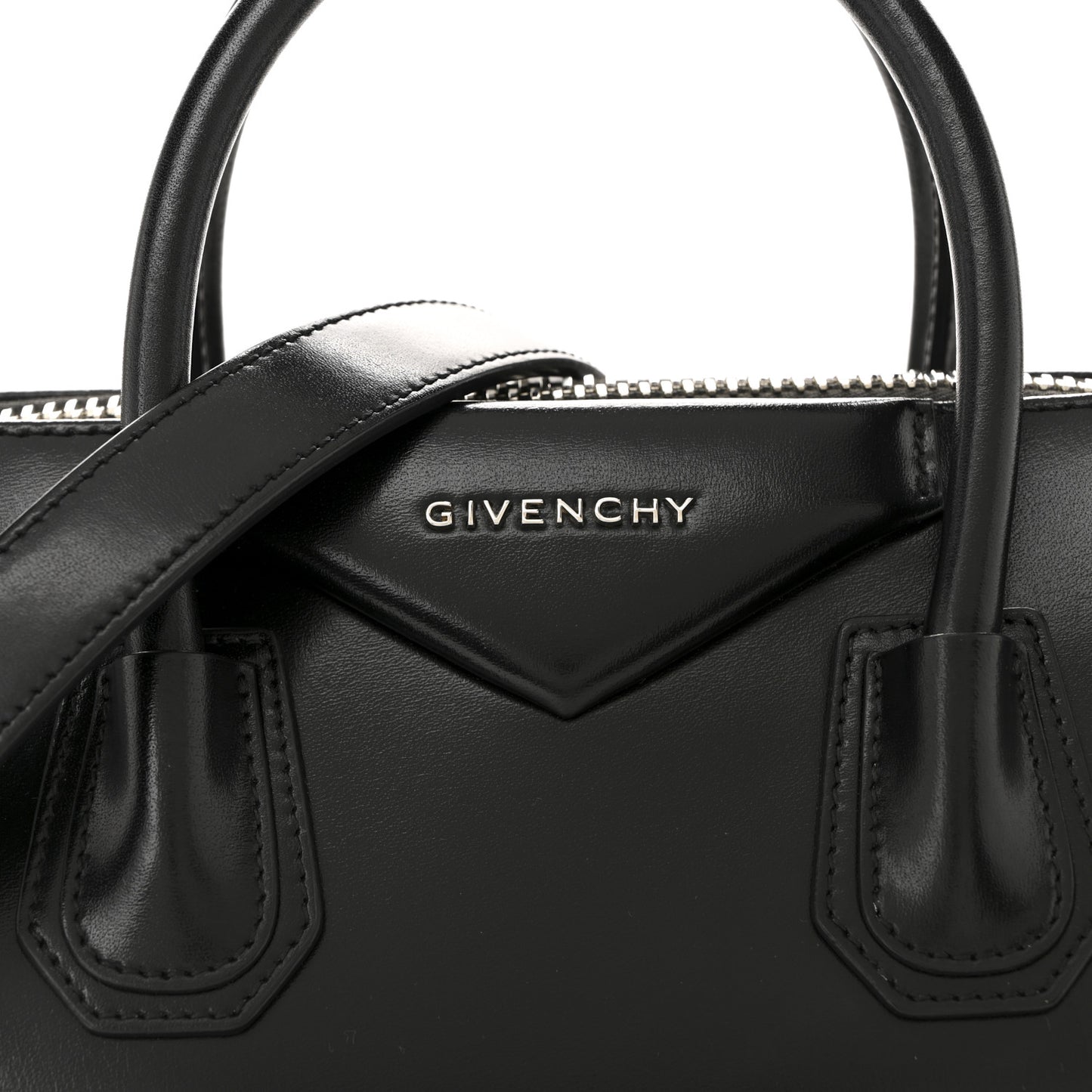 Shiny Lord Calfskin Small Antigona Black