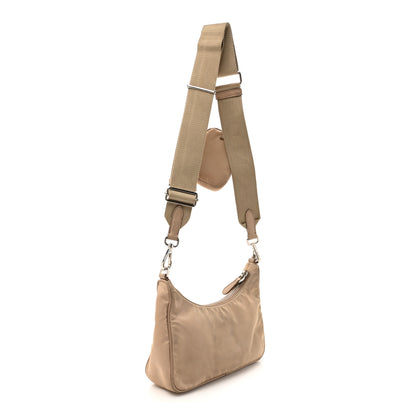 Prada Nylon Re-Edition 2005 Shoulder Bag Cammeo 3 of 15