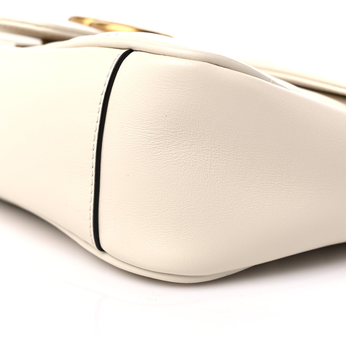 Calfskin Matelasse Small GG Marmont Shoulder Bag White