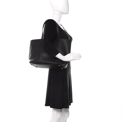 MCM Grained Calfskin Medium Yris Shopper Tote Black 2 of 9