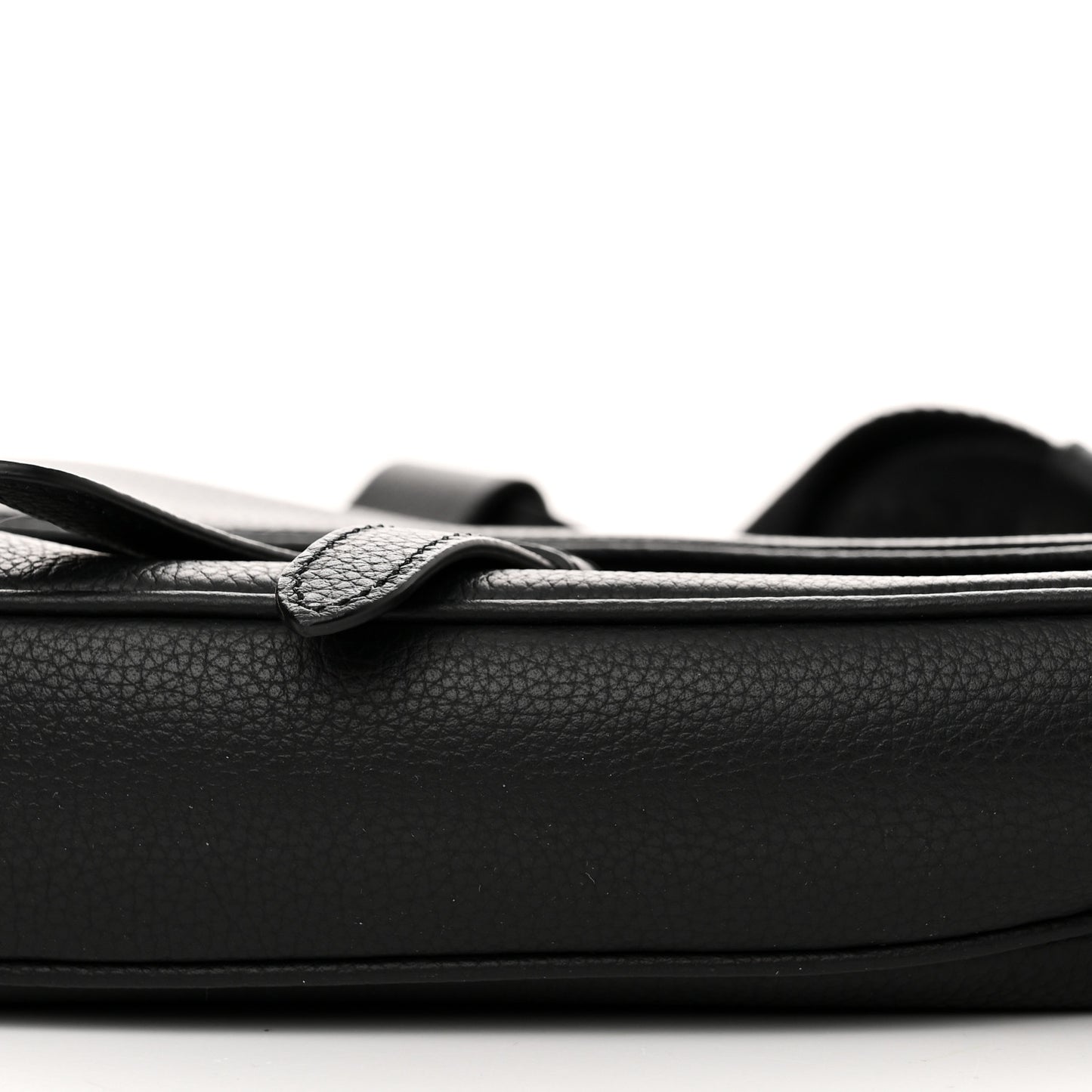 Grained Calfskin Mens Saddle Bag Black