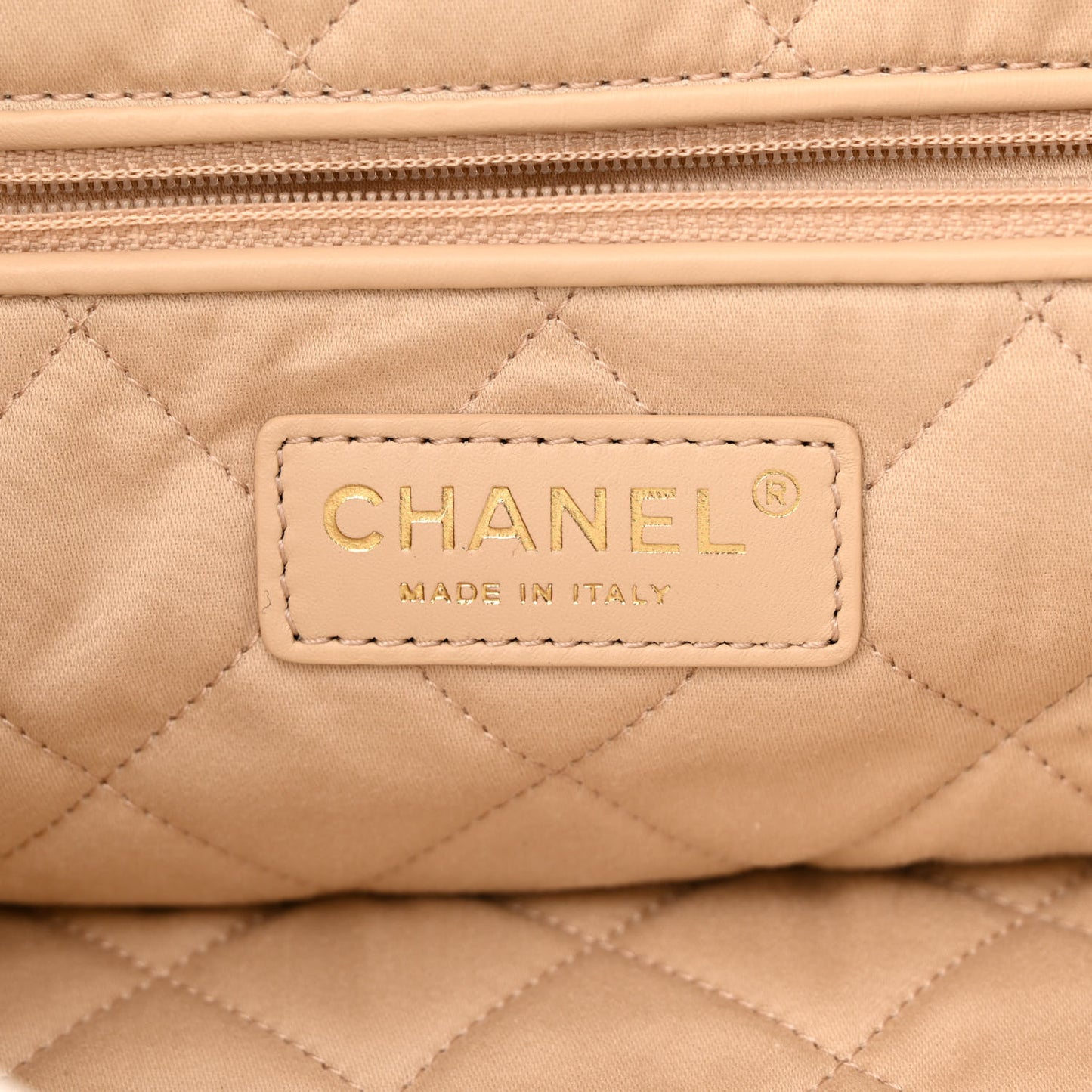 Shiny Calfskin Quilted Small Chanel 22 White