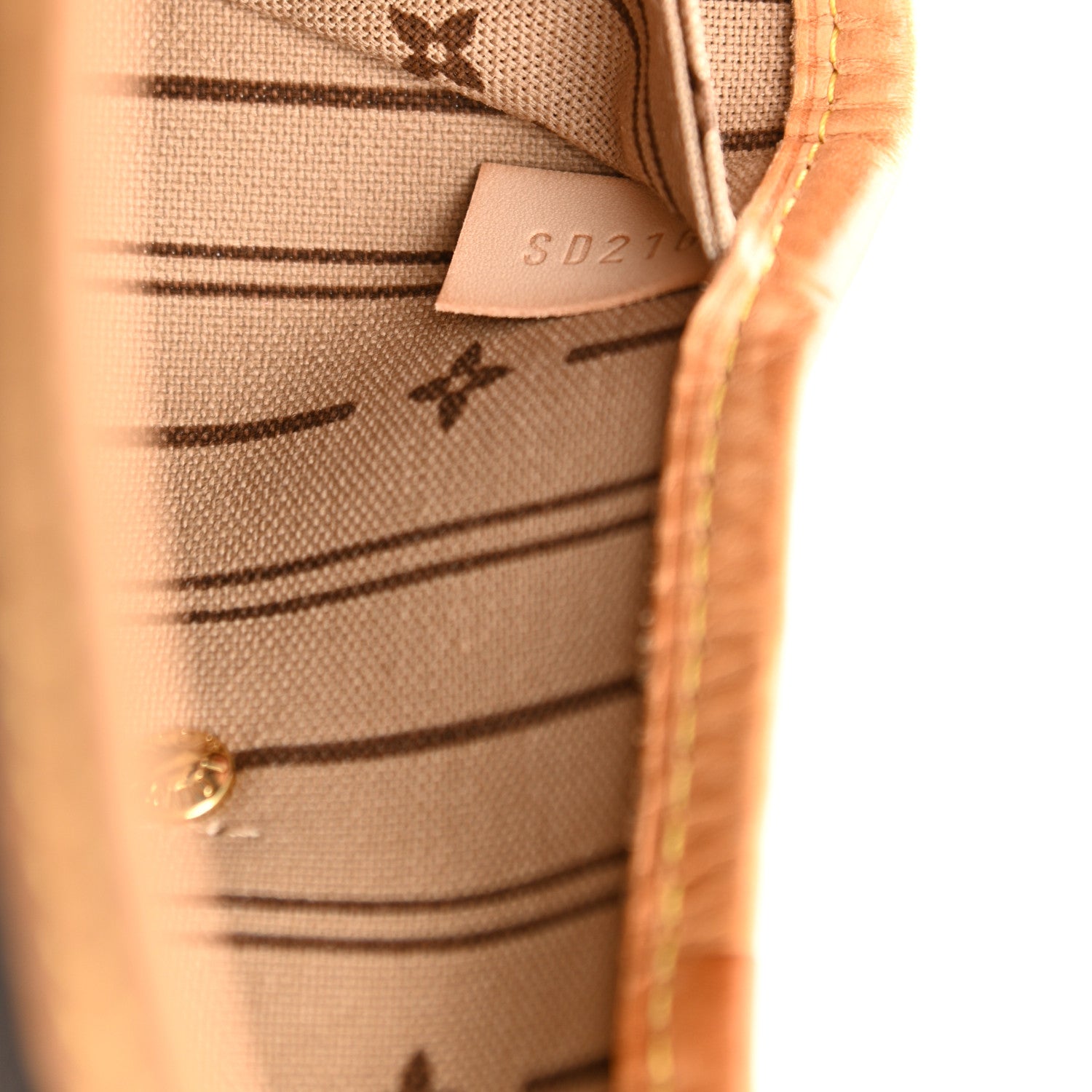 Louis Vuitton Monogram Neverfull MM 8 of 12