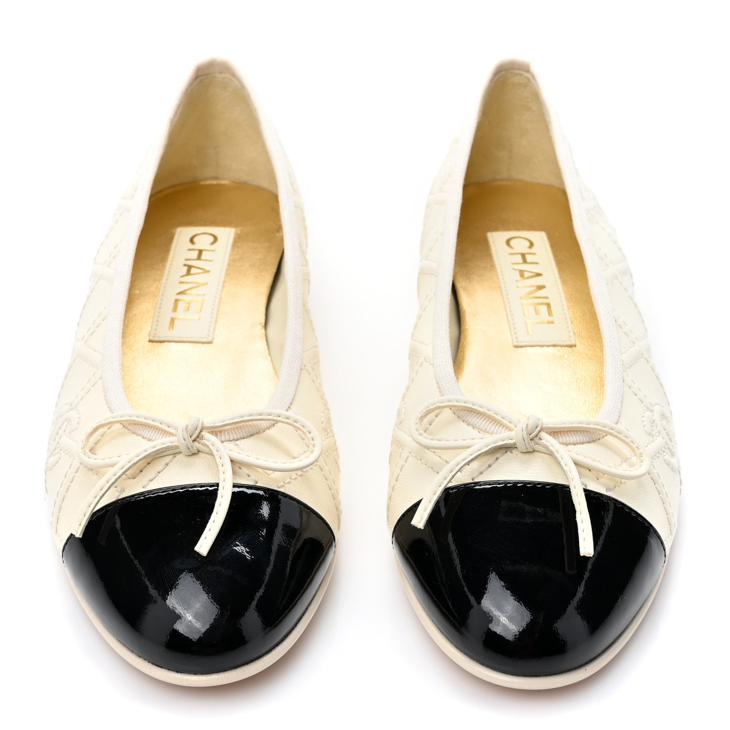 Lambskin Patent Double Stitched CC Cap Toe Ballerina Flats 36 Ivory Black