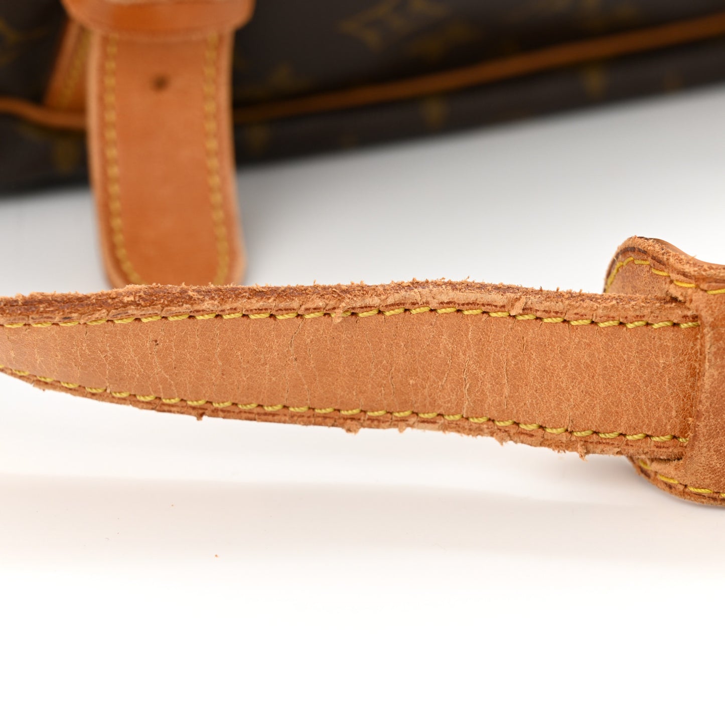 Monogram Saumur 43