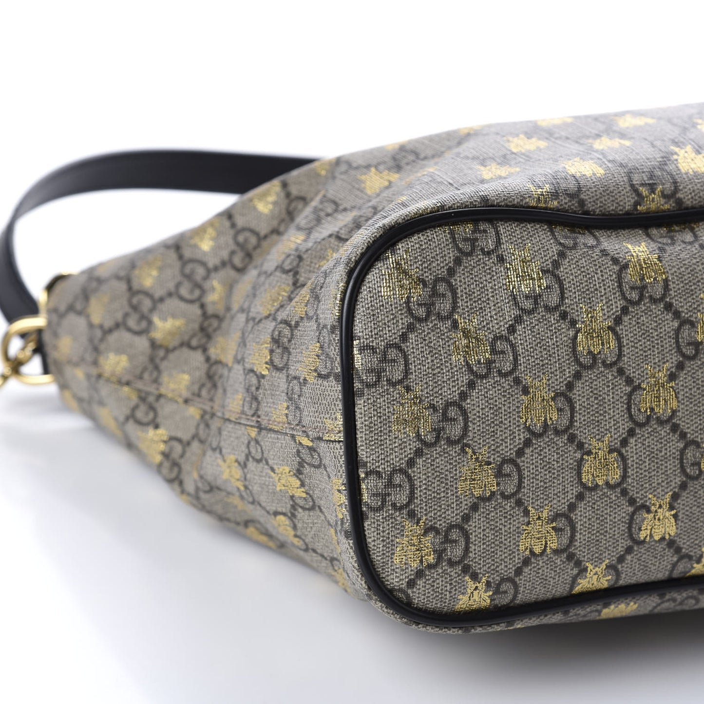Soft GG Supreme Monogram Bees Small Crossbody Tote Beige Oro Black