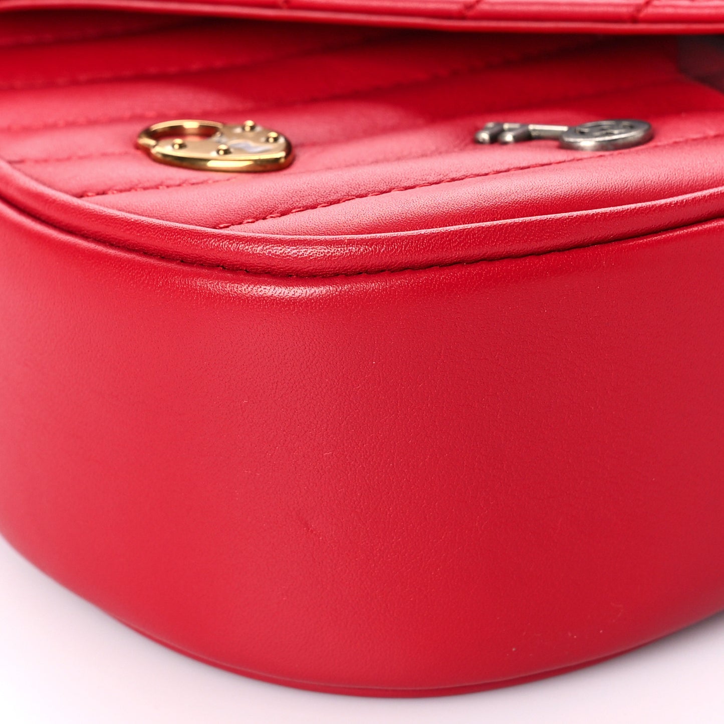 Calfskin Love Lock New Wave Chain PM Scarlet