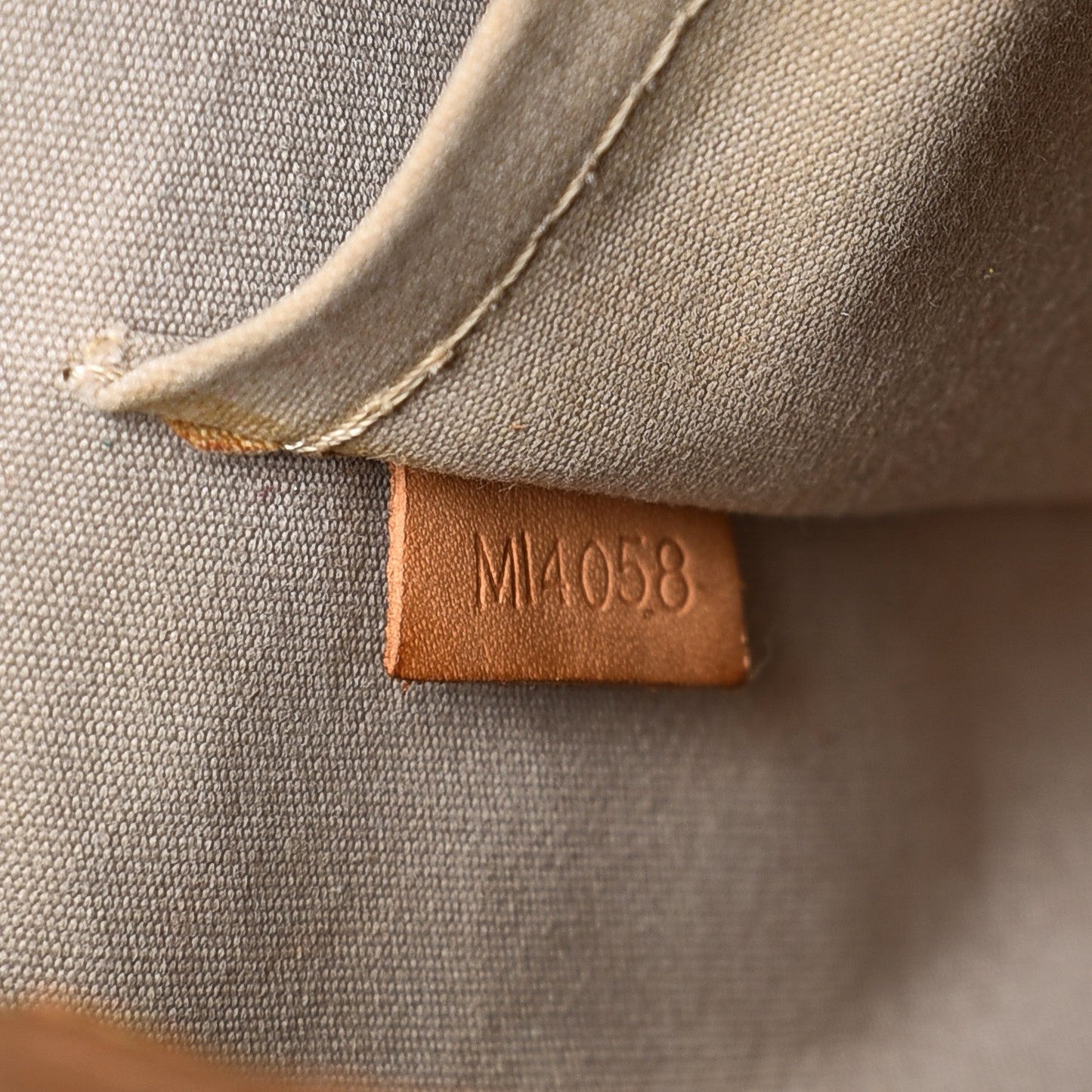 Monogram Miroir Alma MM Gold