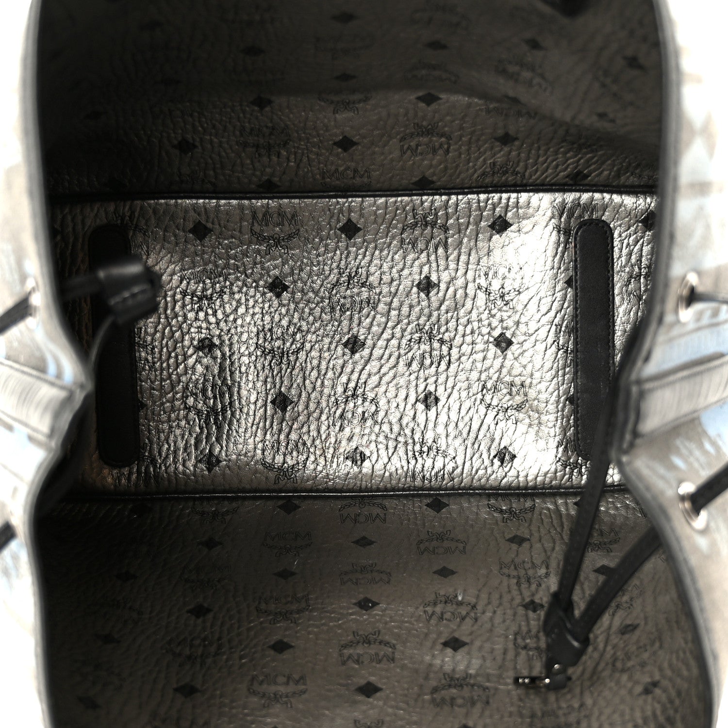 MCM Metallic Visetos Medium Reversible Shopper Tote Silver Black 9 of 18