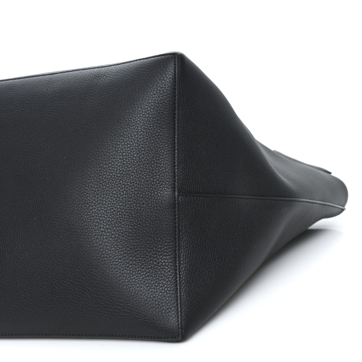 Grained Calfskin Park Tote Three Black