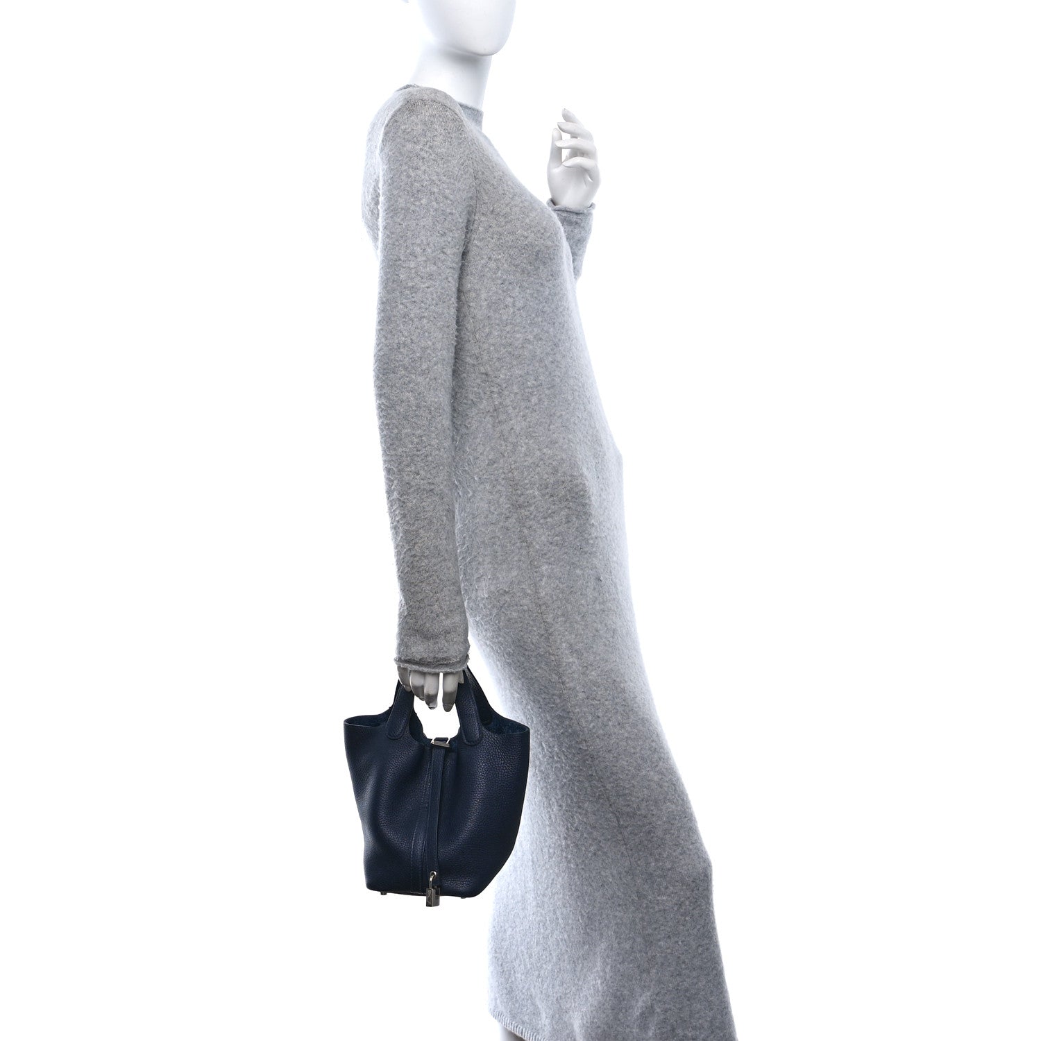 Hermes Taurillon Clemence Picotin Lock 18 PM Bleu Nuit 2 of 13