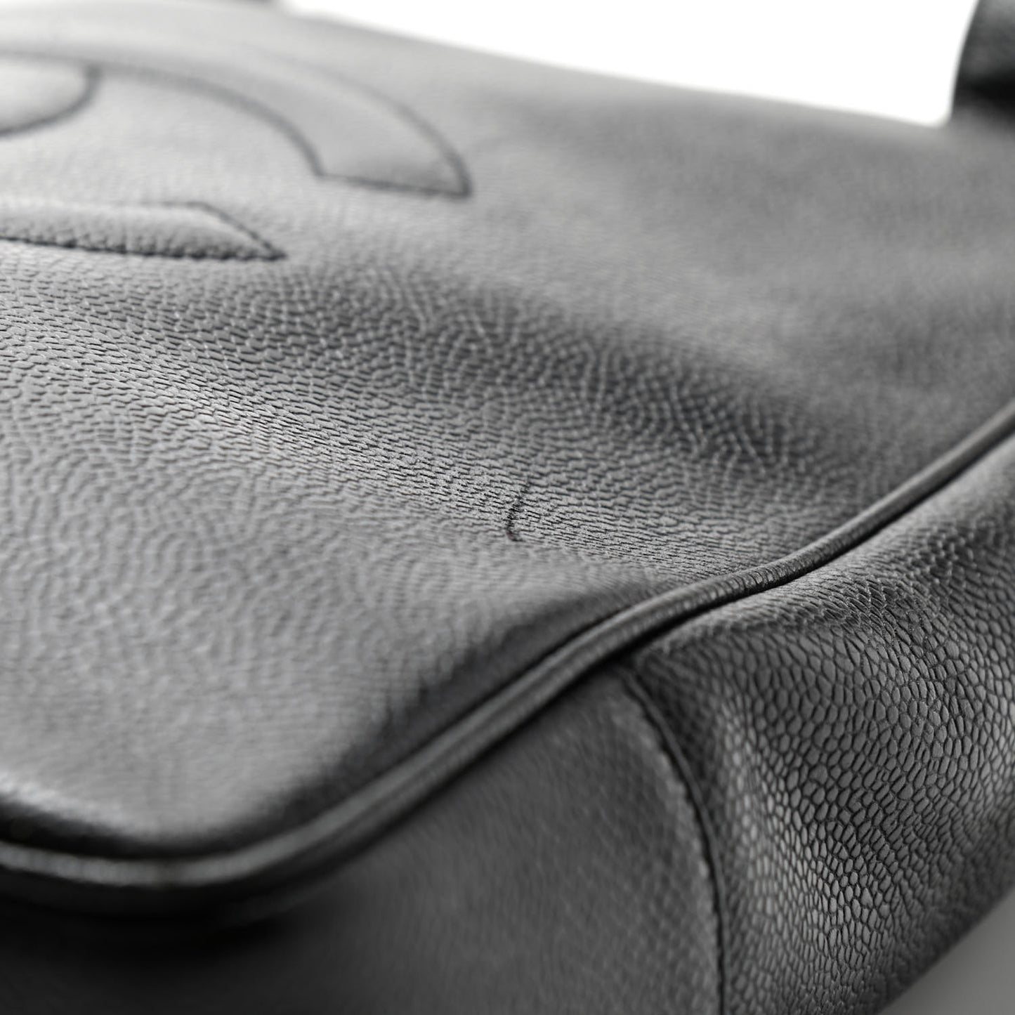 Caviar CC Tote Black