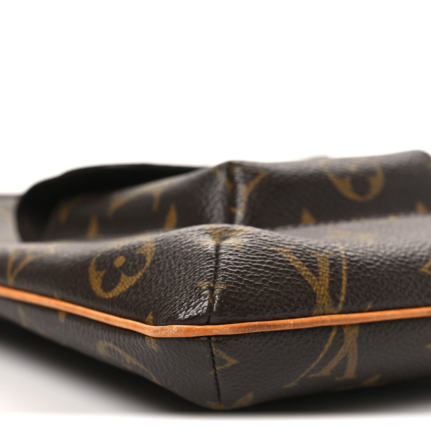 Louis Vuitton Monogram Partition Wristlet 7 of 8