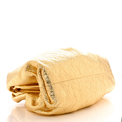 Bottega Veneta Metallic Crinkled Lambskin The Pouch Oversized Clutch Oro 4 of 7