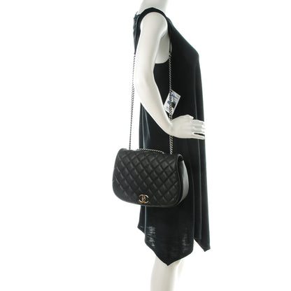 Chanel Caviar Casual Pocket Messenger Flap Black 2 of 8