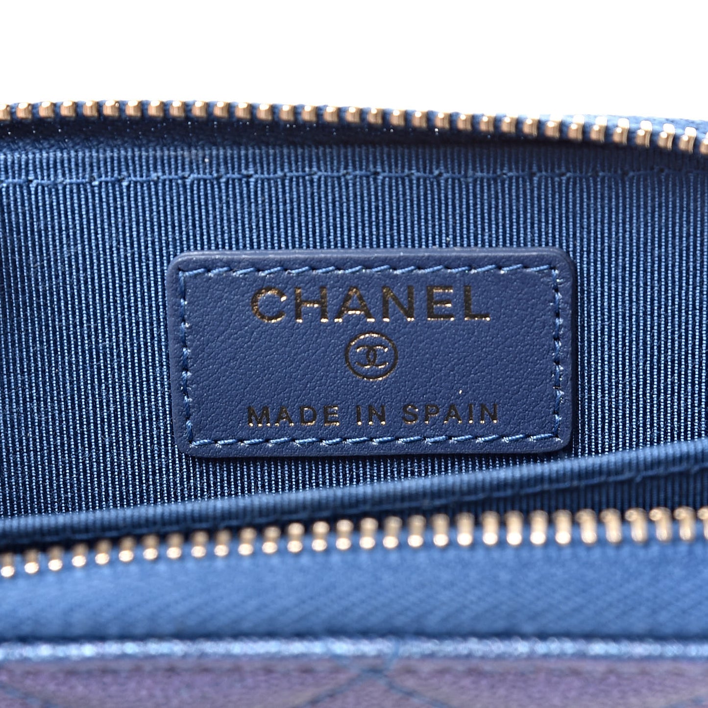 Iridescent Caviar Quilted Zip Coin Purse Blue