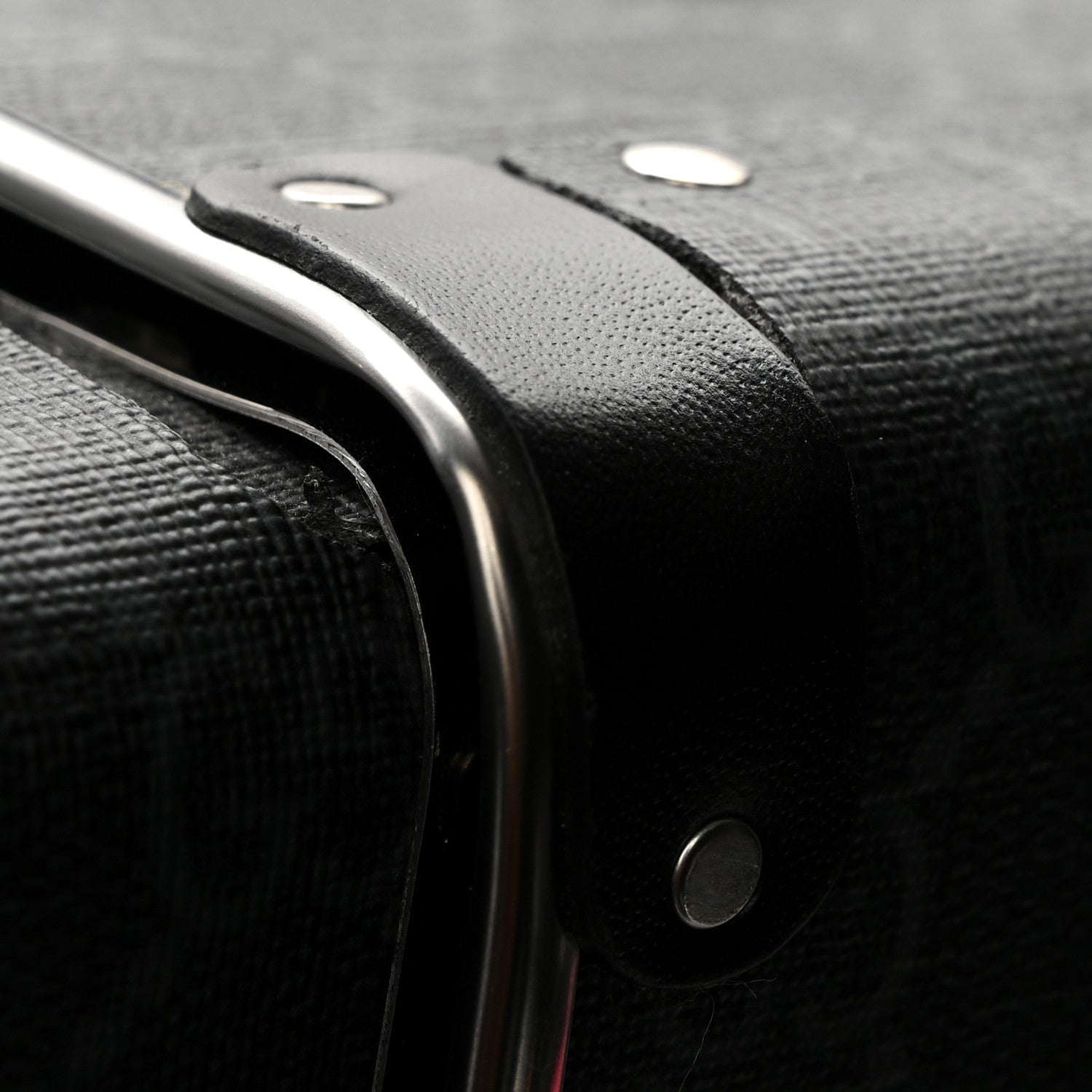 Gucci GG Supreme Monogram Medium Globe-Trotter Suitcase Black 24 of 24