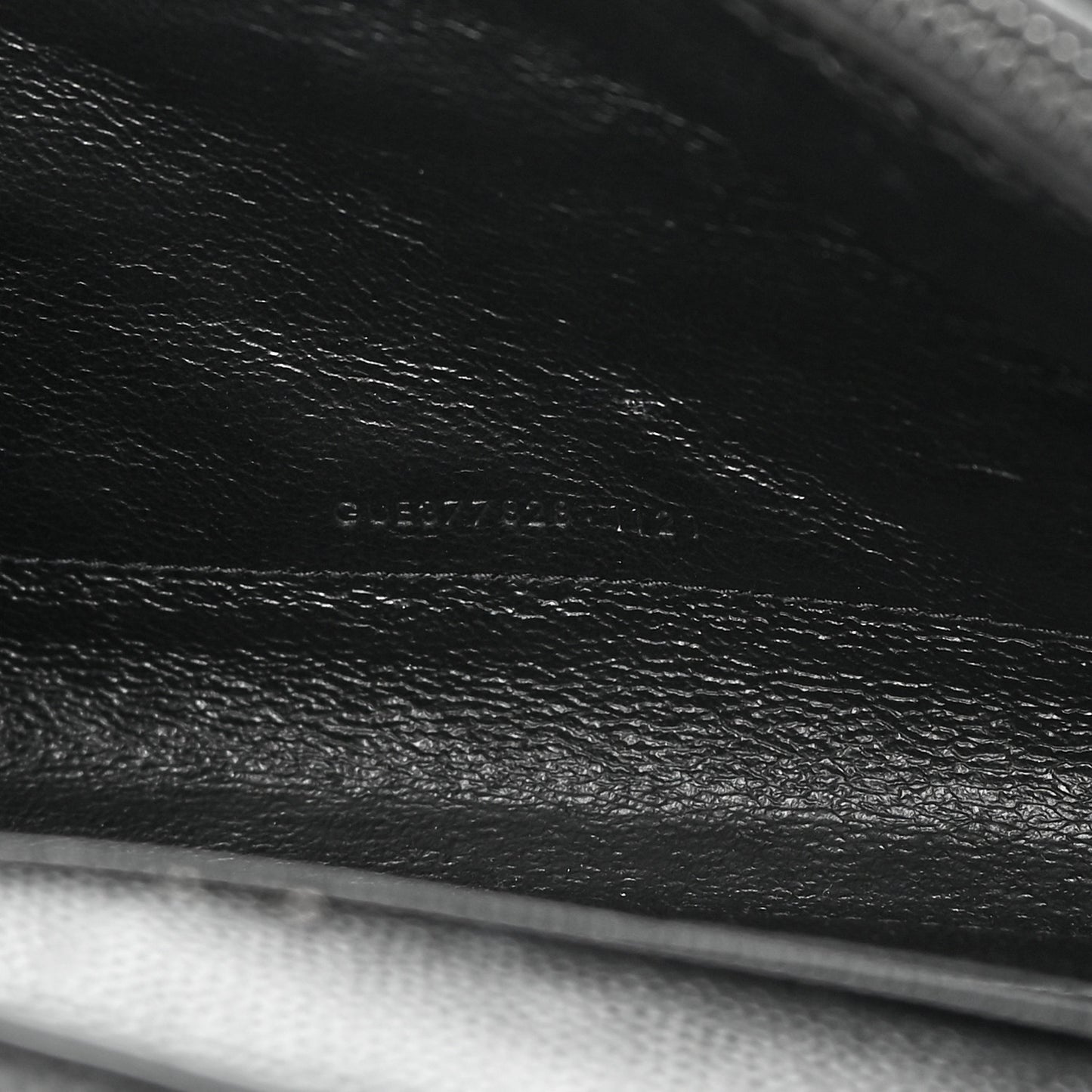 Grain De Poudre Matelasse Chevron Monogram Monochrome Chain Wallet Black