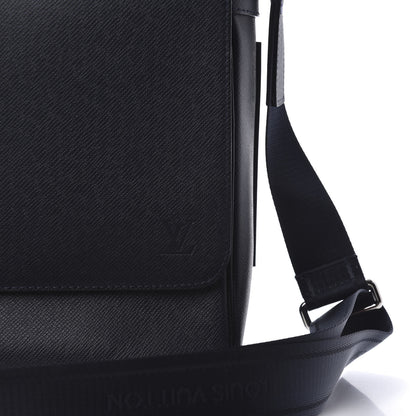 Louis Vuitton Taiga Roman GM Messenger Marine 7 of 11