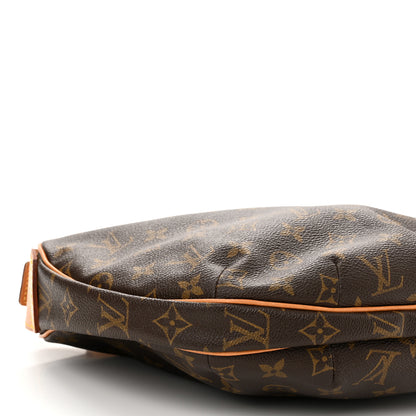 Louis Vuitton Monogram Croissant MM 8 of 9
