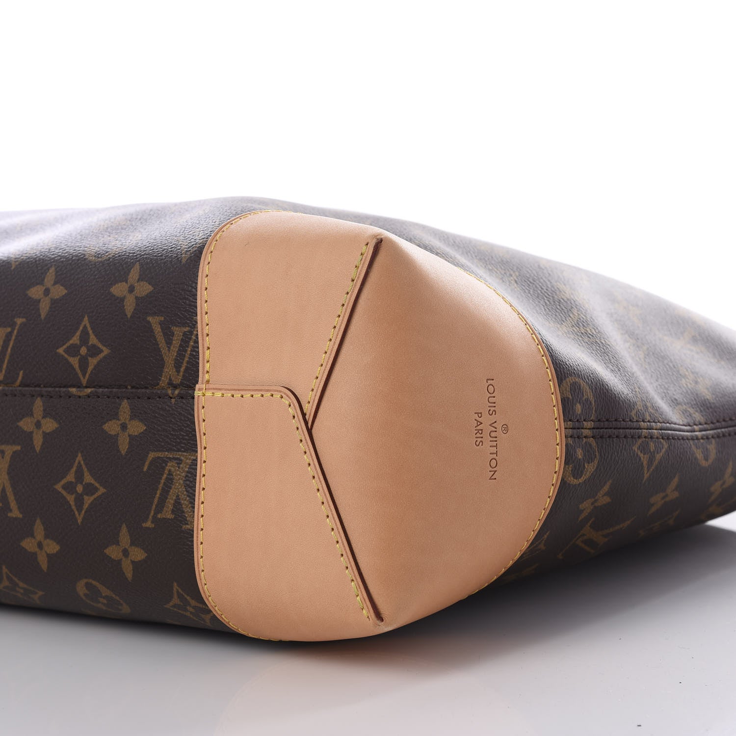 Louis Vuitton Monogram Berri MM 11 of 11