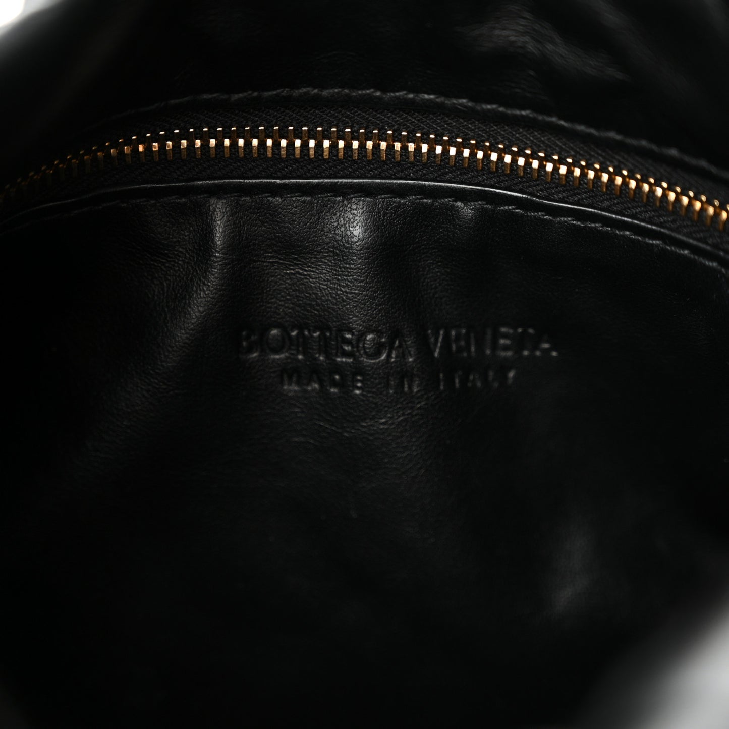 Calfskin Intrecciato Small Hop Black