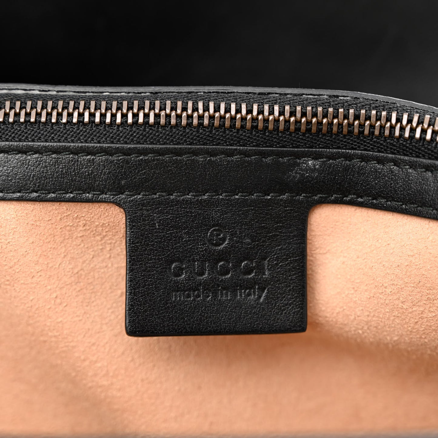Calfskin Matelasse Large GG Marmont Shoulder Bag Black