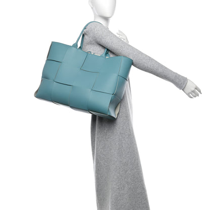 Bottega Veneta Nappa Maxi Intrecciato Large Arco Tote Linoleum 2 of 10
