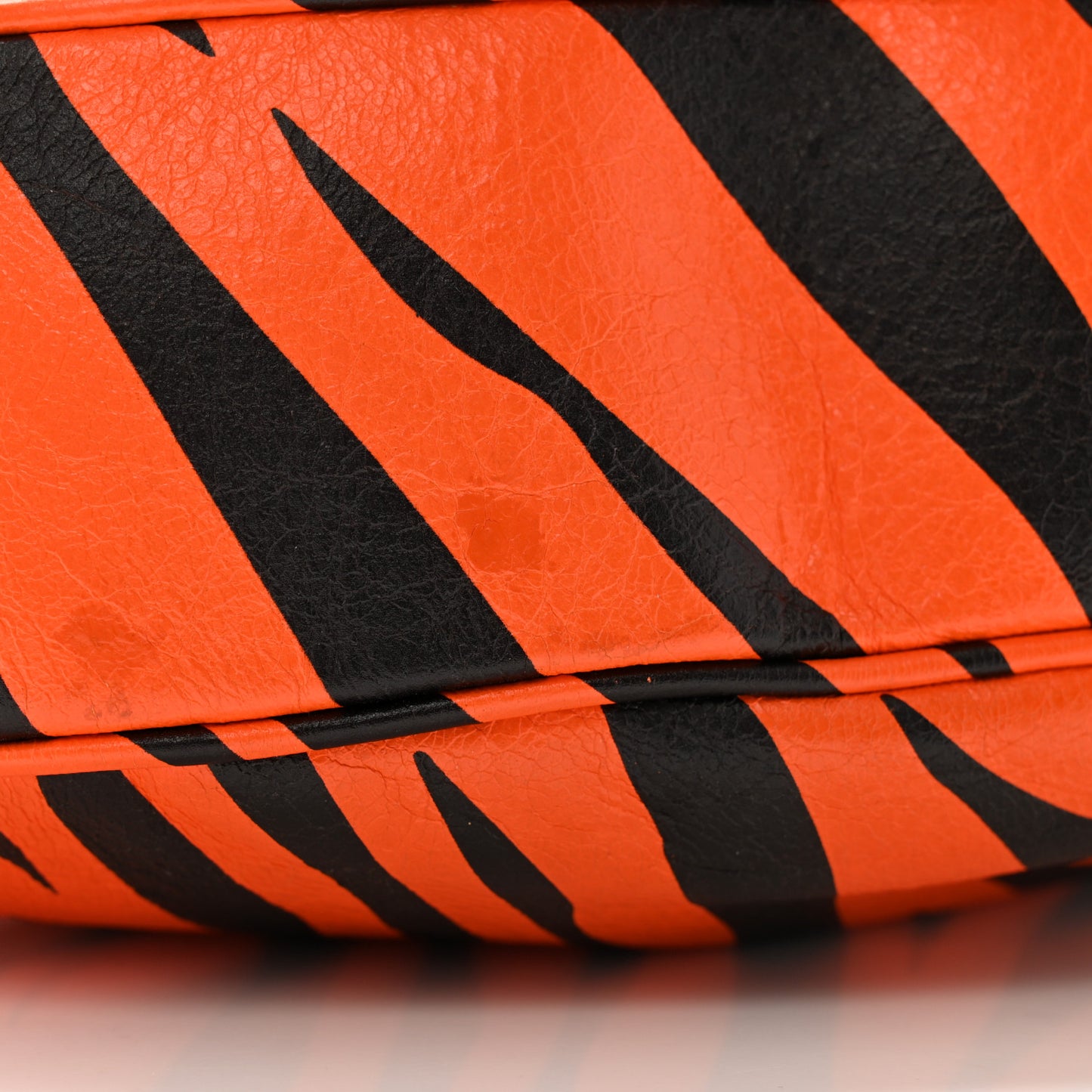 Agneau Arena Le Cagole Shoulder Bag XS Orange Black