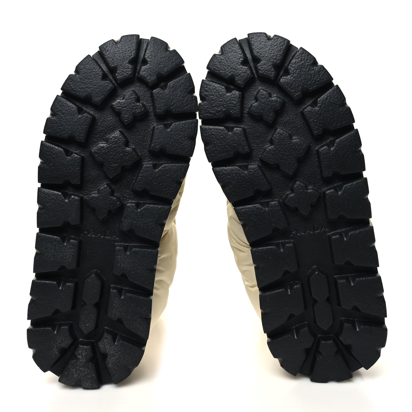 Re-Nylon Piuma Triangle Logo Padded Drawcord 20mm Snow Boots 36 Avorio