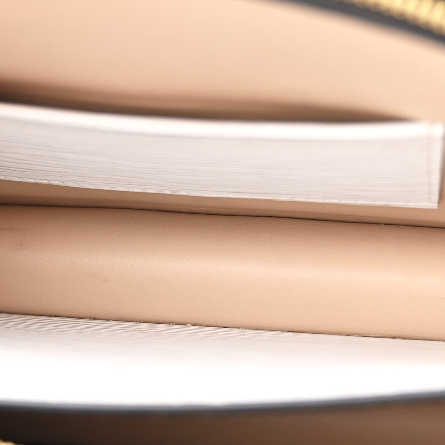 Epi Trunk Clutch White