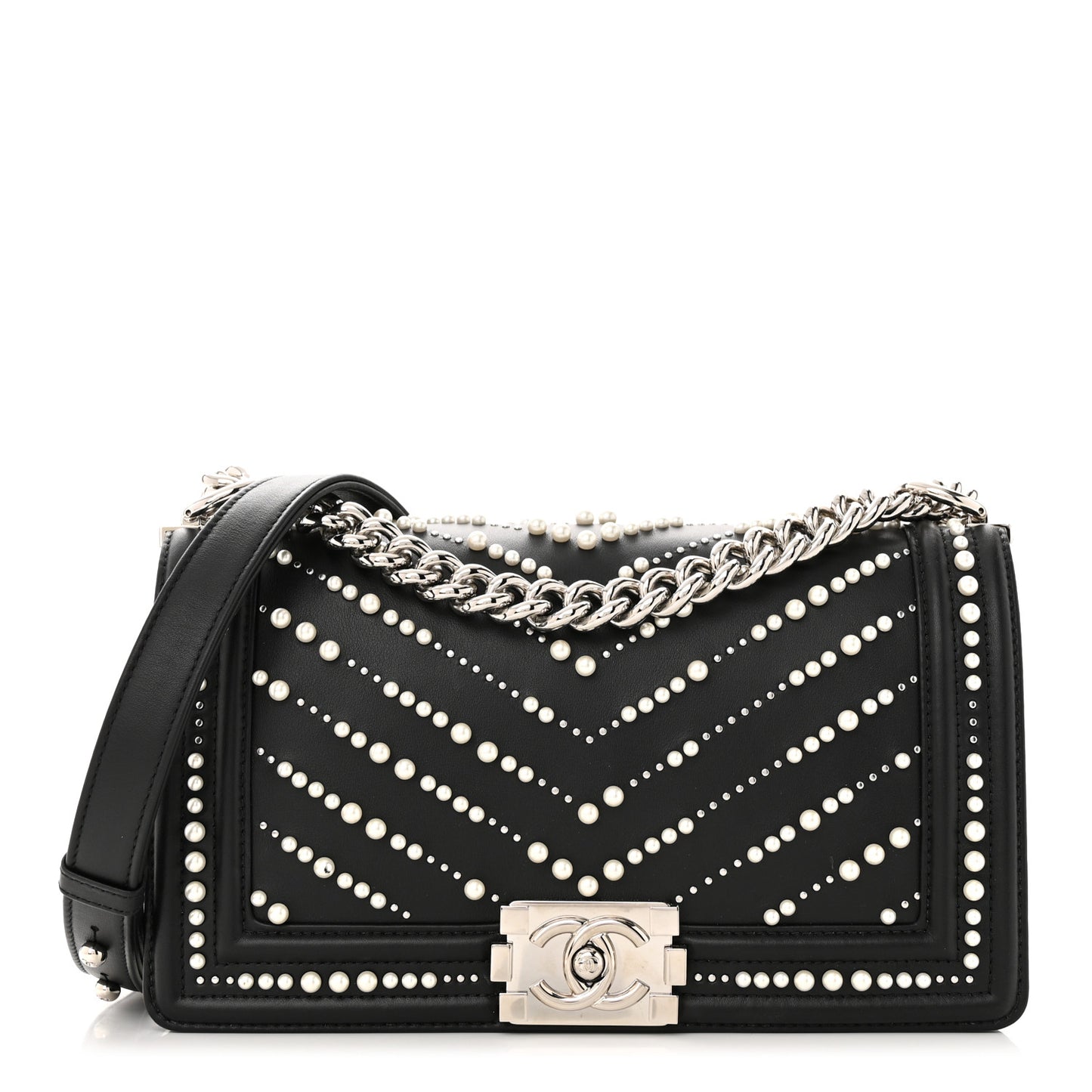 Calfskin Pearl Chevron Medium Boy Flap Black
