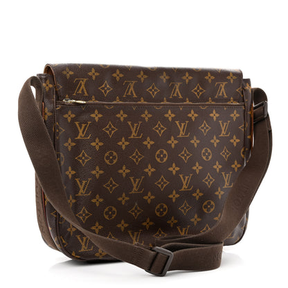Louis Vuitton Monogram Beaubourg MM Messenger Bag 3 of 10