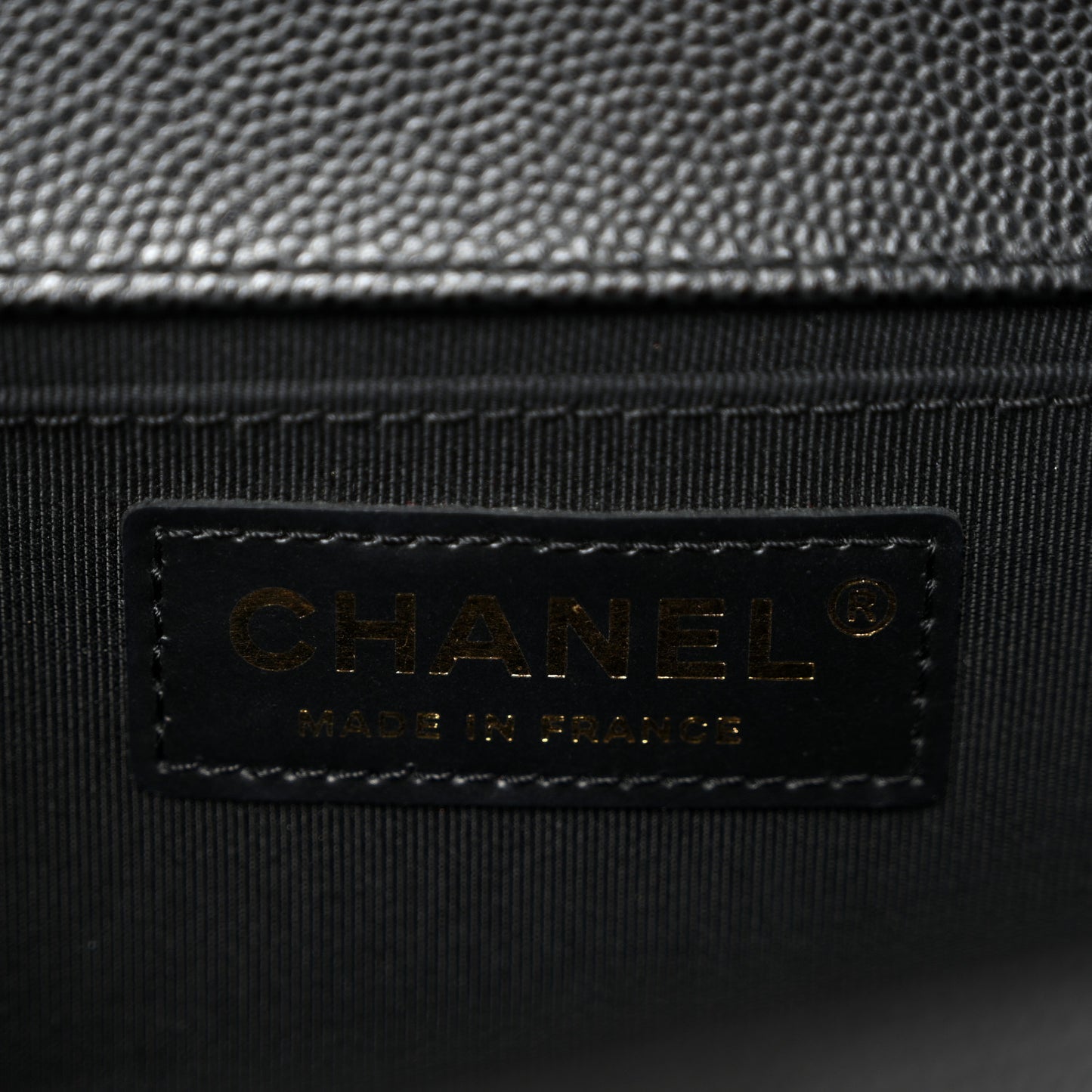 Caviar Quilted Medium Boy Flap Black