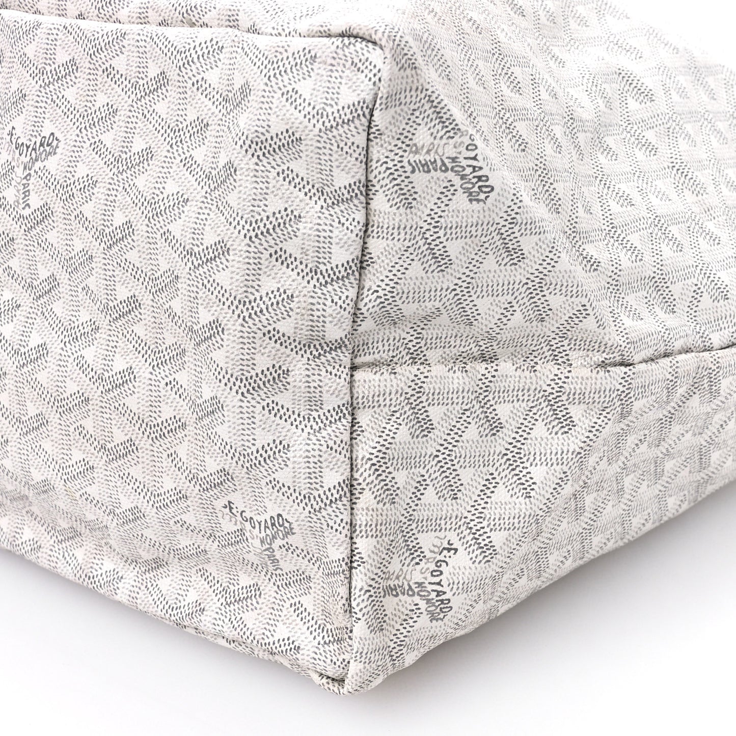 Goyardine Saint Louis GM White