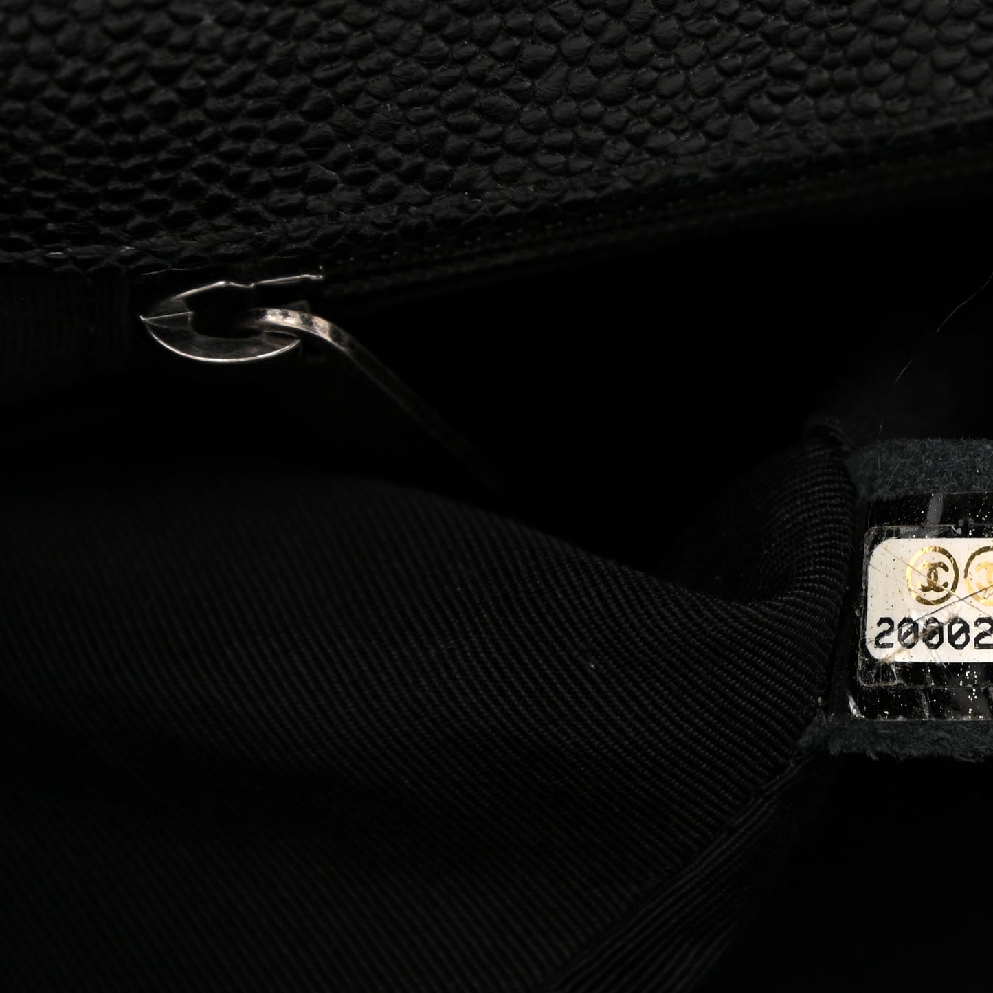 Caviar Quilted New Medium Boy Flap Black