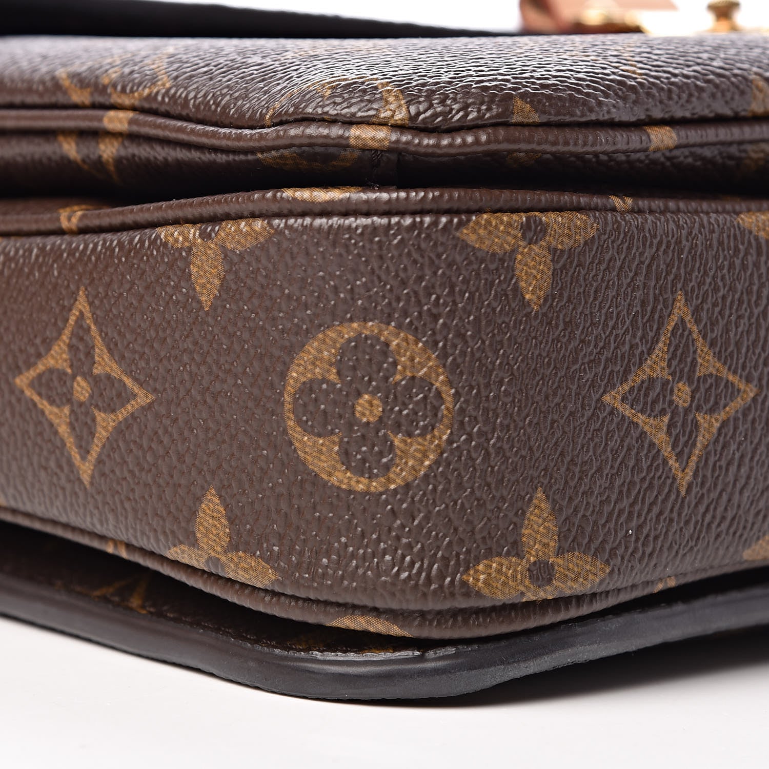 Louis Vuitton Monogram Pochette Metis 9 of 11