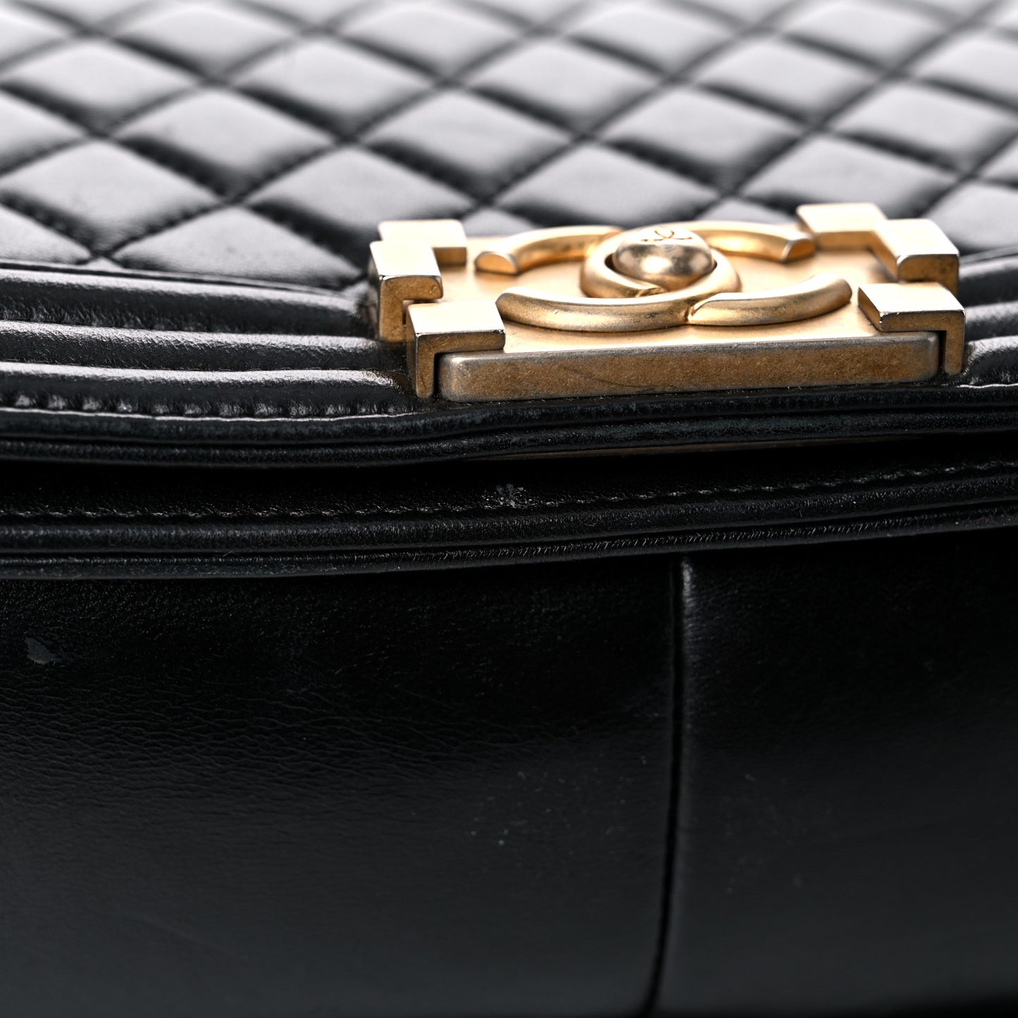 Lambskin Quilted Medium Boy Flap Black