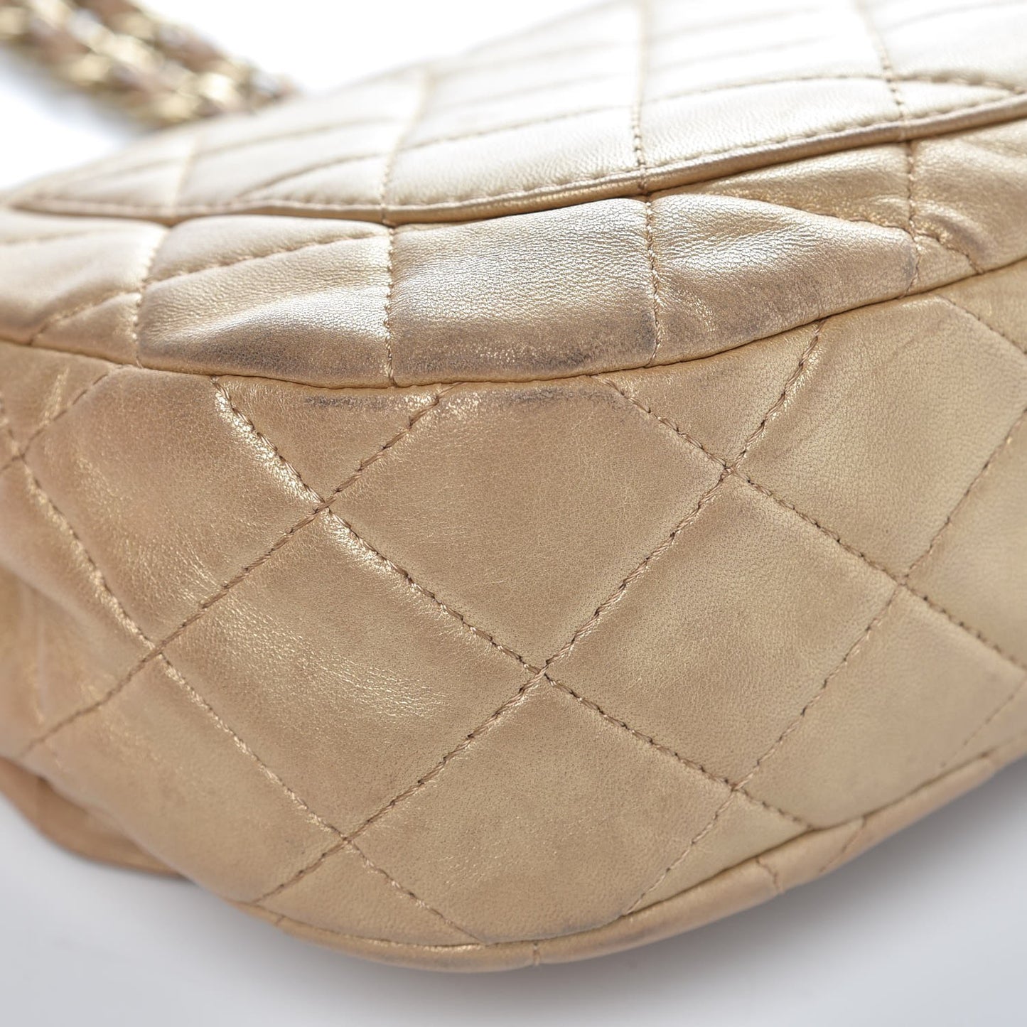 Metallic Lambskin Quilted Medium Precious Jewel Single Flap Gold