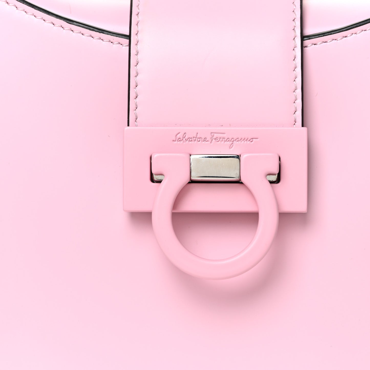 Calfskin Small Trifolio Bucket Shoulder Bag Cheerleader Pink