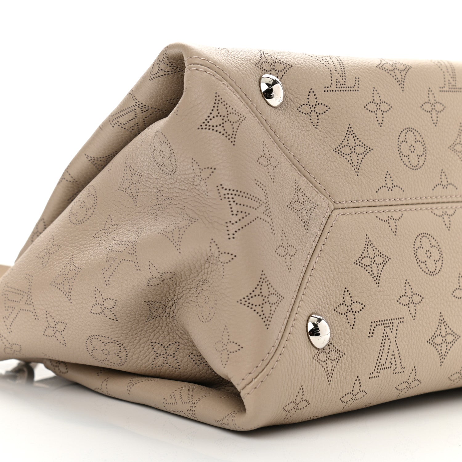 Louis Vuitton Mahina Calfskin Sevres Galet 8 of 11