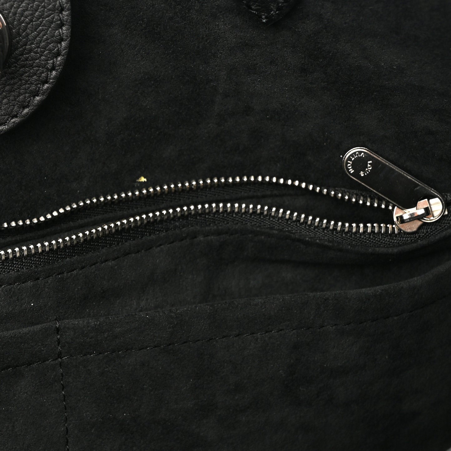 Calfskin Lockme Cabas Black